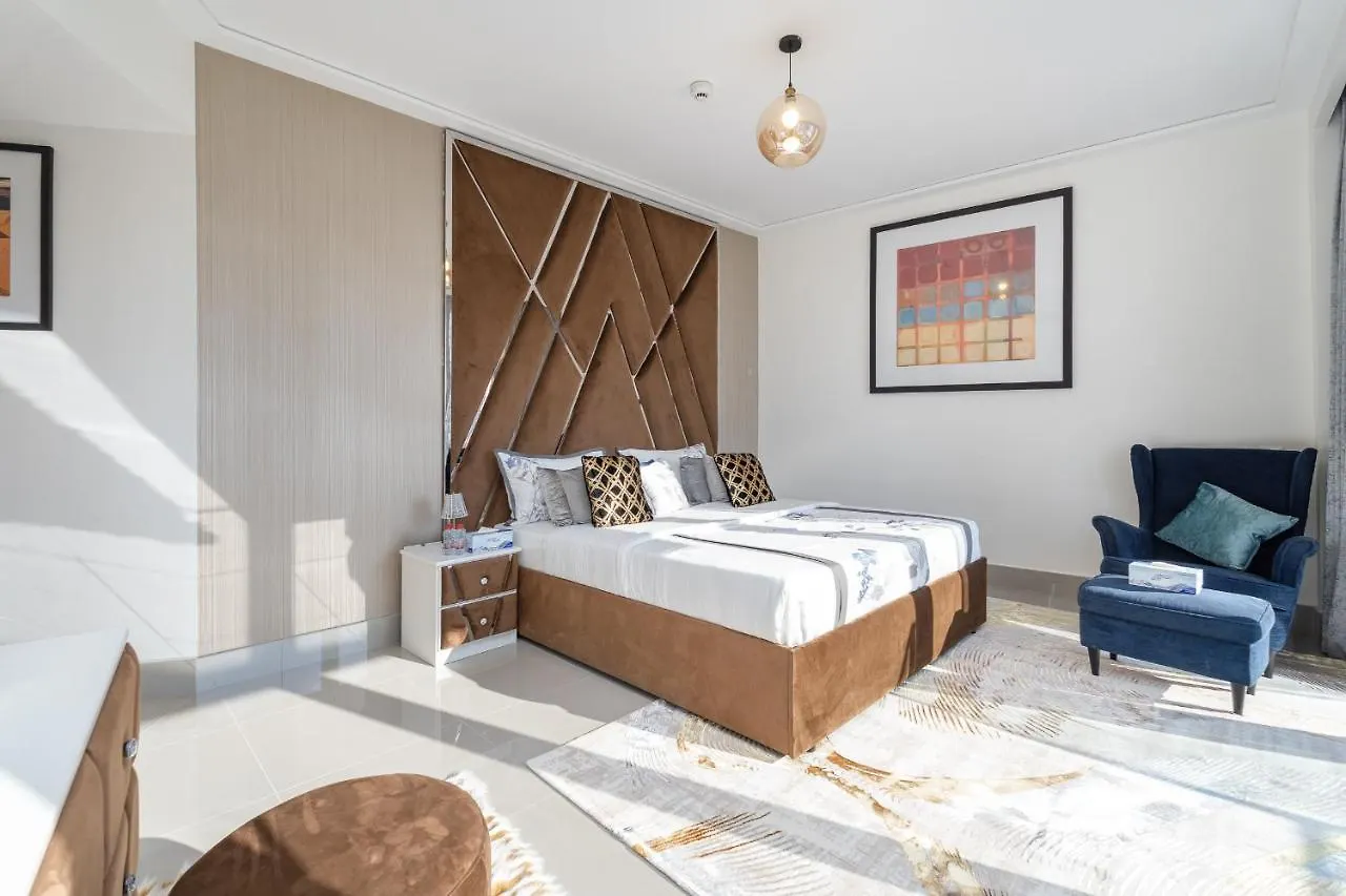 Trinity Holiday Homes - Opera Grand Downtown Dubaj