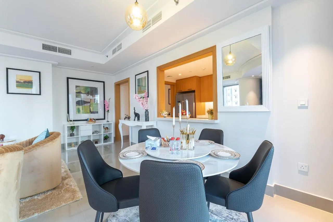 Trinity Holiday Homes - Opera Grand Downtown Dubaj 0*,